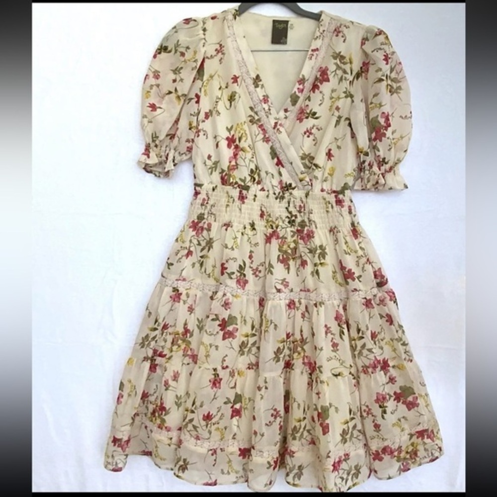 Taylor Dress Womens Sz L Floral Tiered Puff sleeves Crochet trim Elastic Waist
